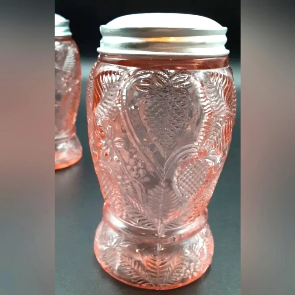 Vintage Mosser Pink Salt or Pepper Shaker Inverted Strawberry 4.5" height